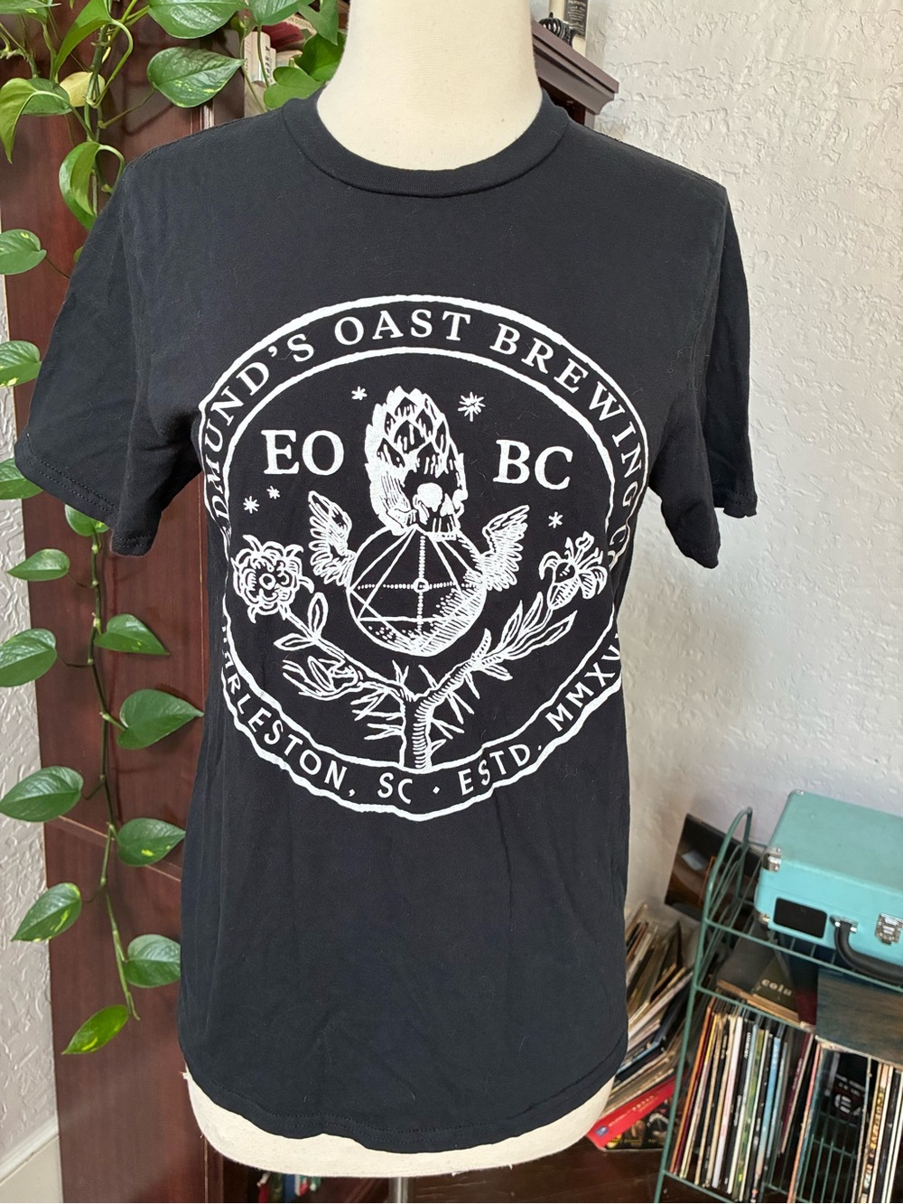 Edmund’s Oast Brewing Black Logo Tee Small